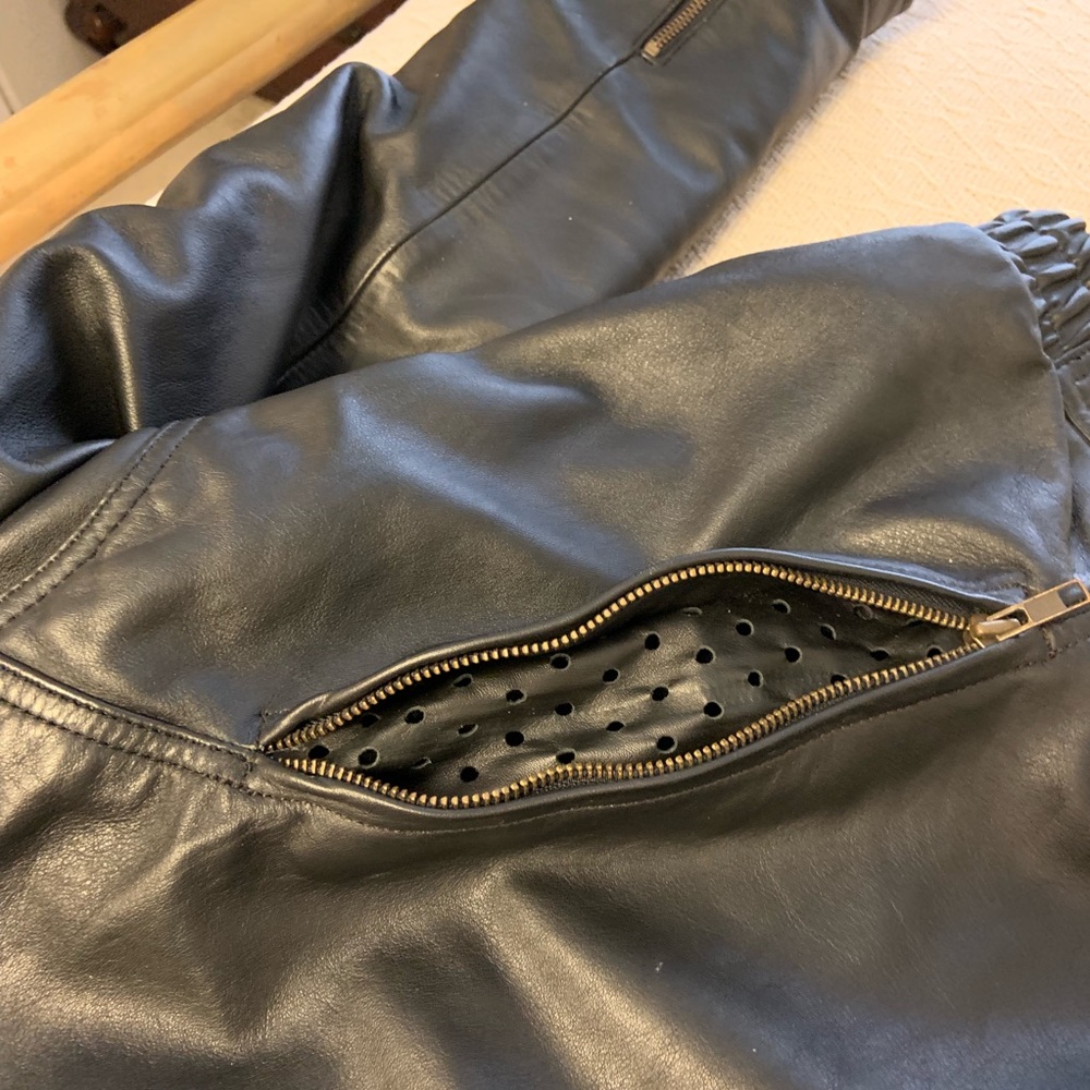Leather Jacket - Picture 6 of 8